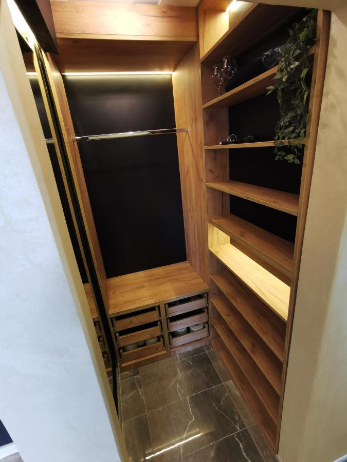 Brend New Luxurious Apartment In Downtown With Free Parking Nowy Sad Zewnętrze zdjęcie